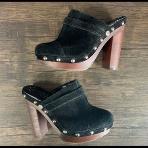 Jessica Simpson clogs